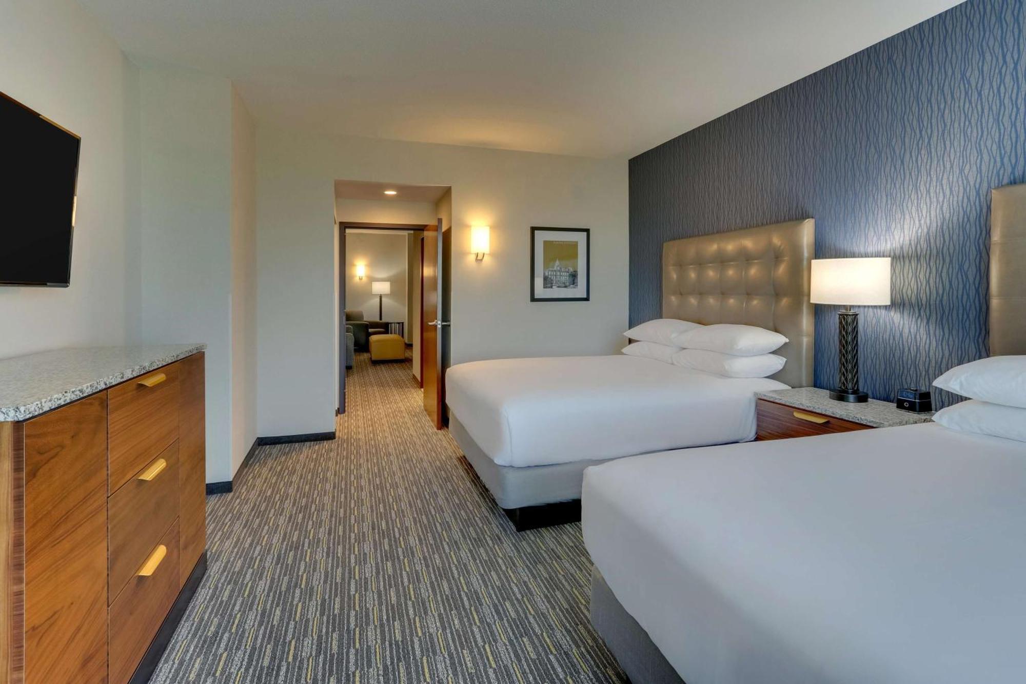 Drury & In Hotel Lafayette