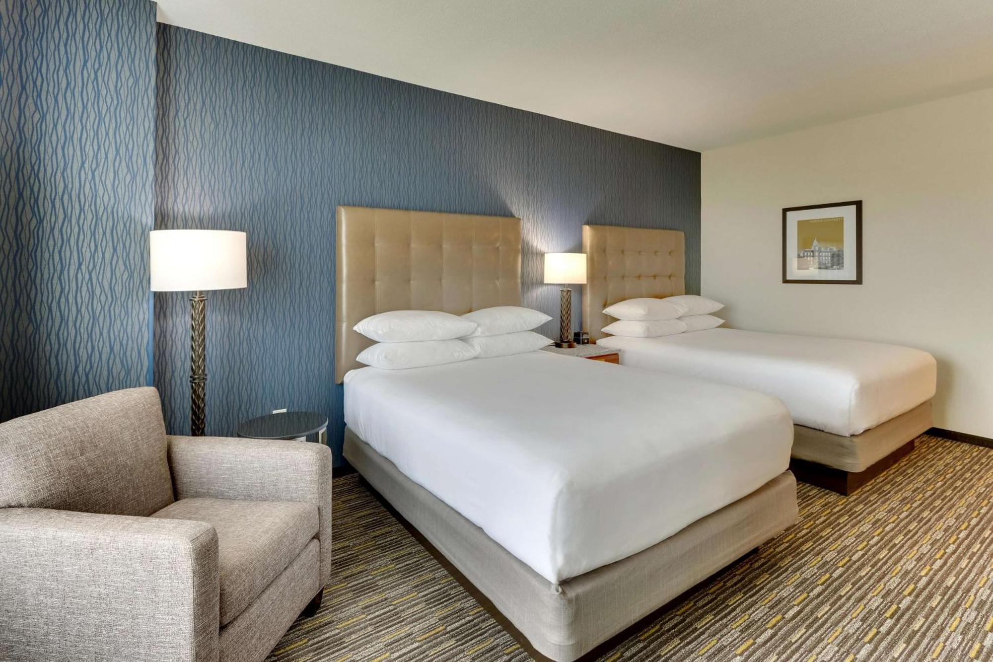 Drury & In Hotel