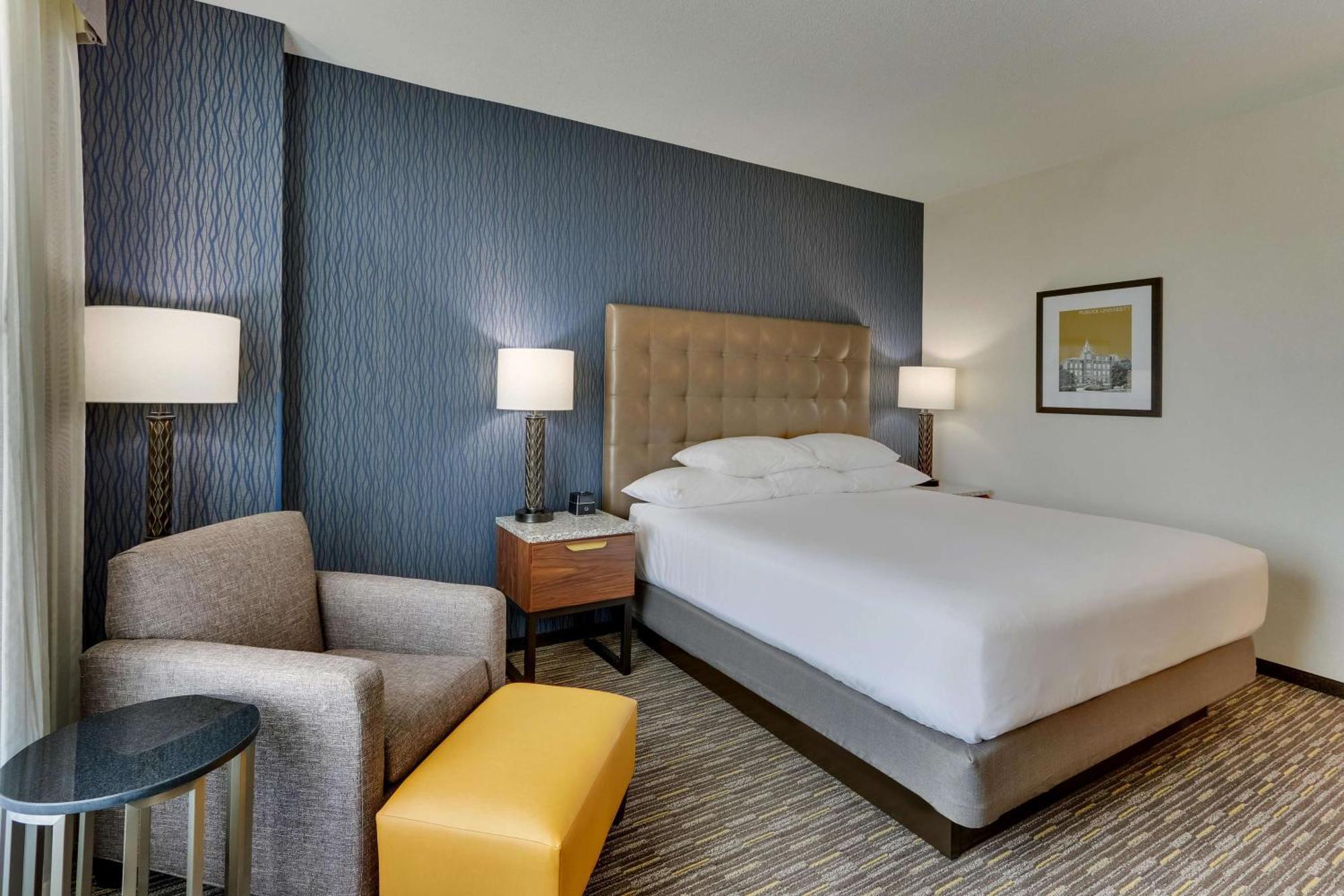 Drury & In Hotel 3*